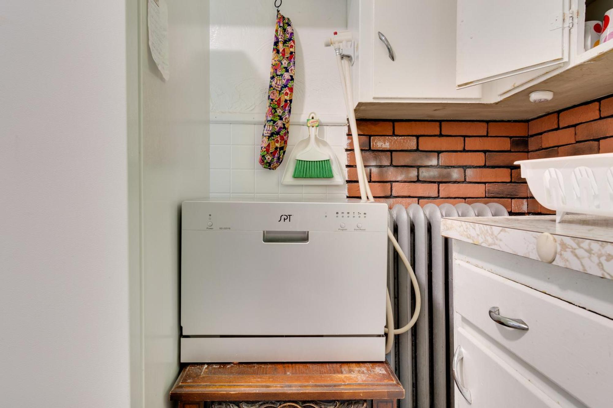 Idyllic Rochester Apartment 2 Miles To Downtown! Екстериор снимка